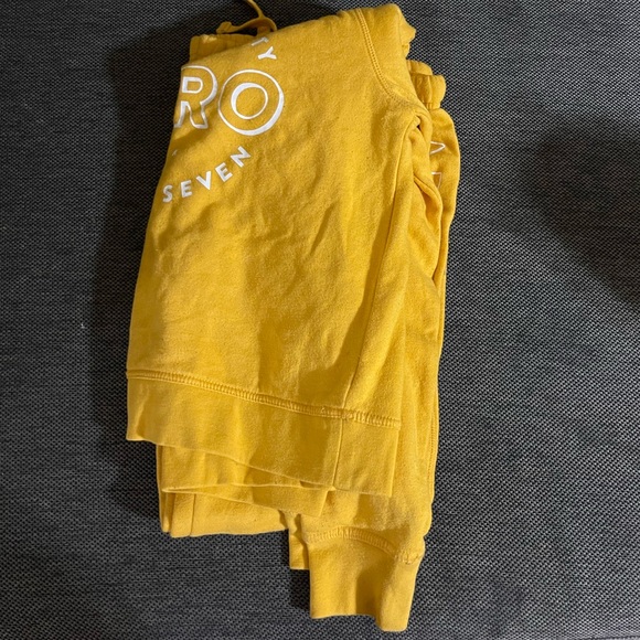 Aeropostale Hoodie and pant set yellow/green Size Small - Picture 4 of 8